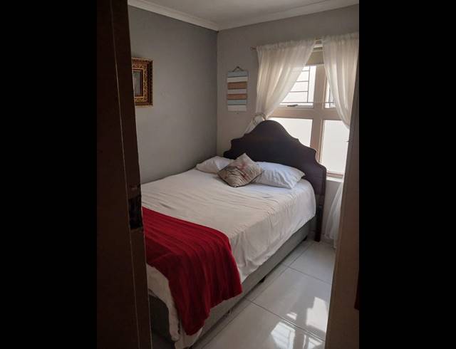 2 BEDROOM PROPERTY TO RENT IN PAROW NORTH